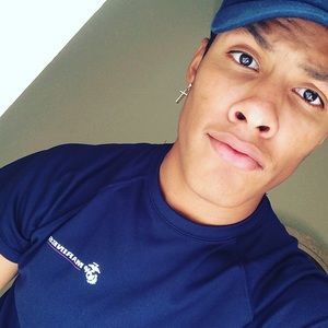 Meet your Posher, Aaron